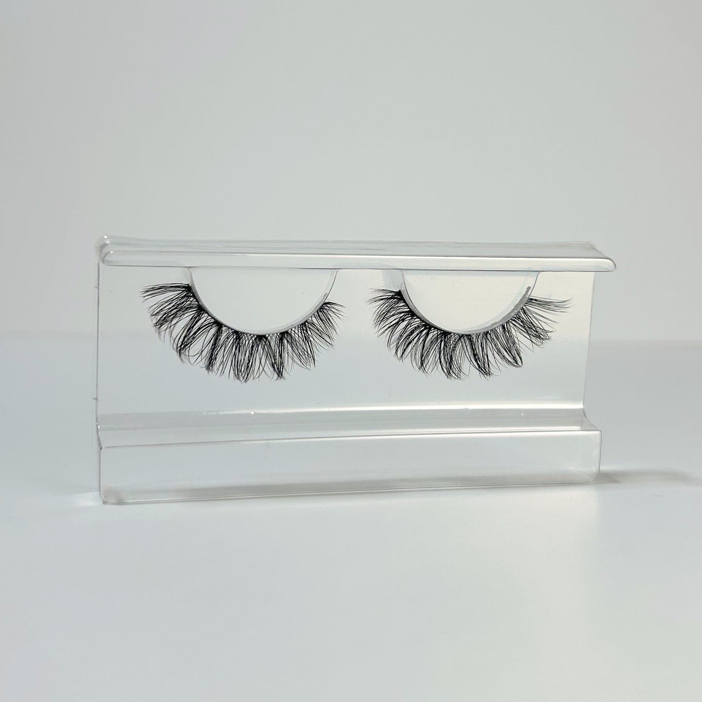 Alyvia l Russian Lashes